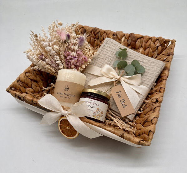 Geschenkkorb-Präsentkorb-Wasserhyazinthe